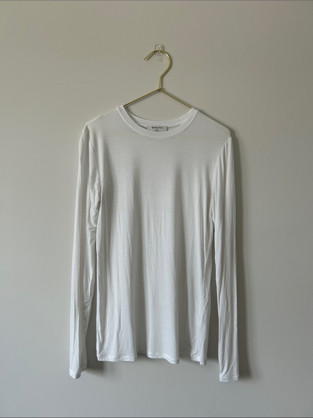 Aritzia Babaton Slim Long-Sleeve Crewneck Shirt - White